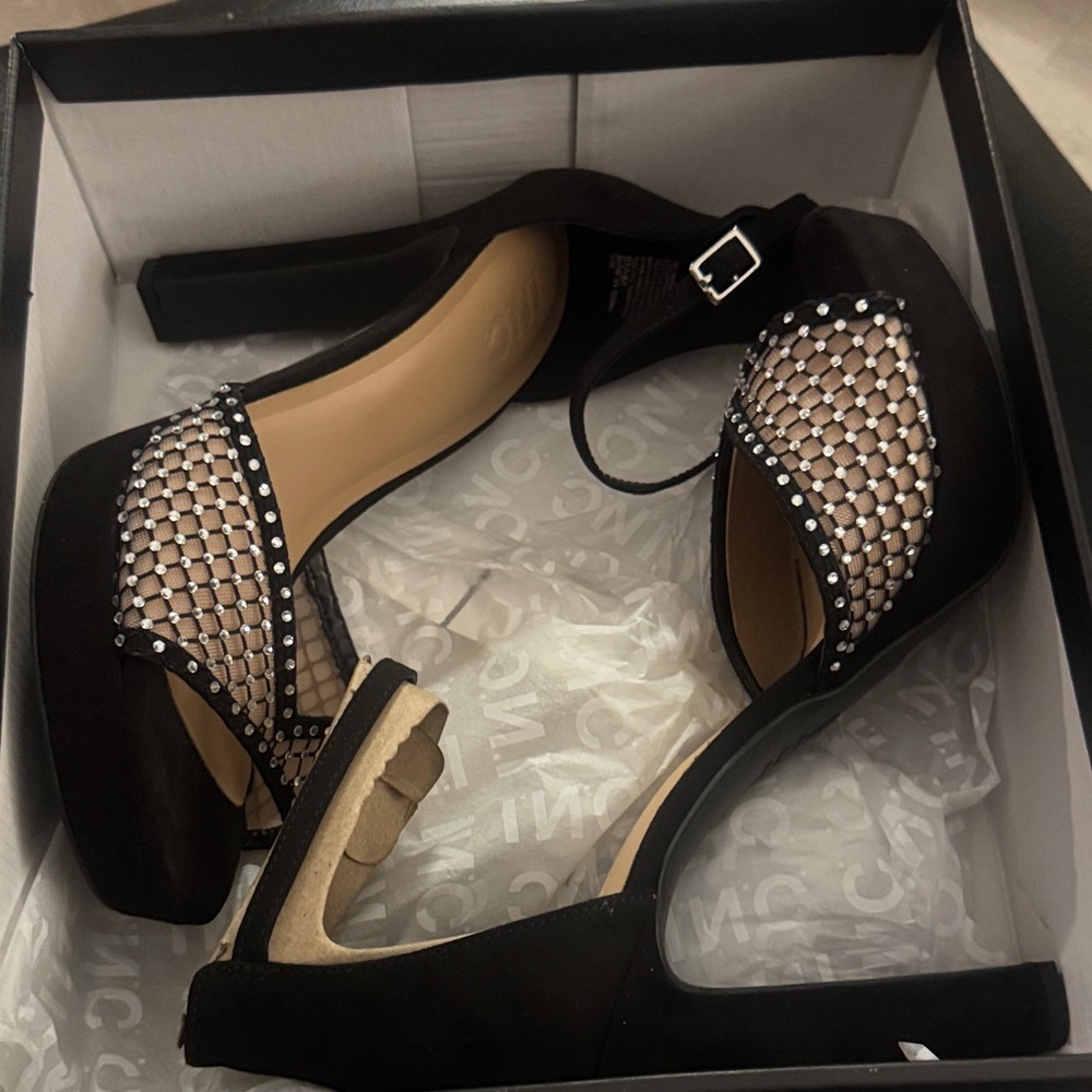 I.N.C. International Concepts
Women's Ninel Platform Sandals🔥SIZE 9.5 NIB - Picture 2 of 13